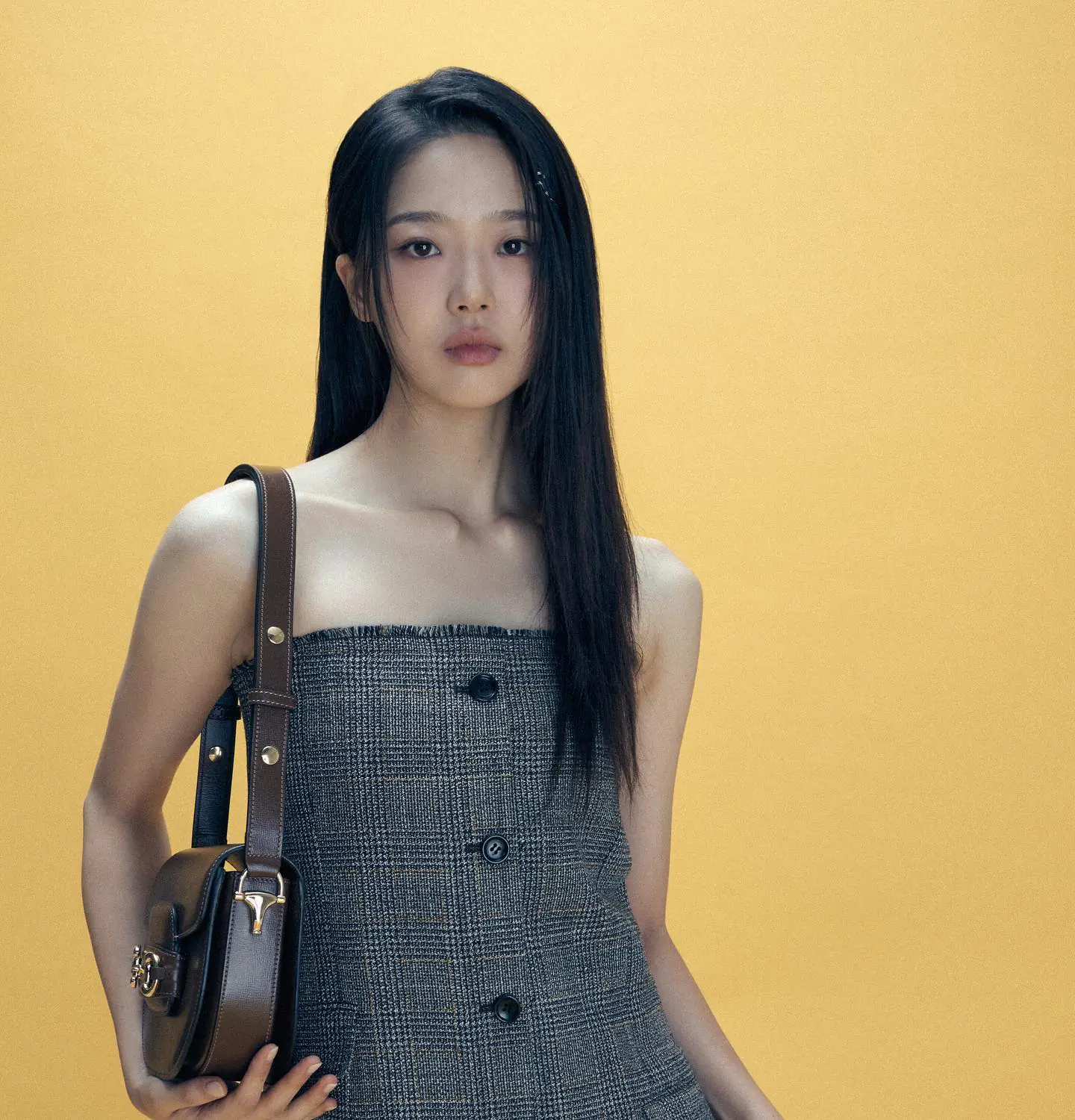 Kim Si Eun - kim-si-eun-hot-8.webp